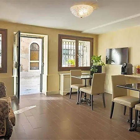Residenza | Esperienze Velence